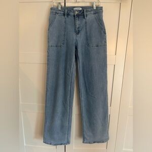 Lovervet Women's Wide Leg Jeans Light Wash size 30 Casual Minimalist